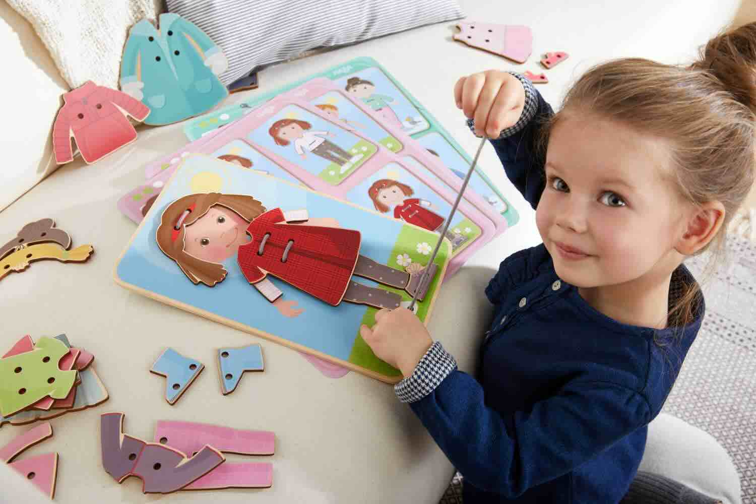 haba-threading-games-dress-me-threading-lacing-game-28746349183074_1800x1800