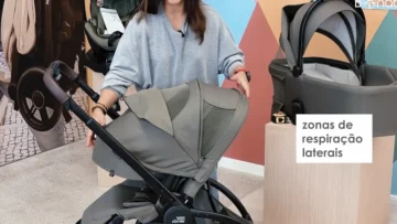 O Carrinho de bebé Britax Romer Rio tem uma capota com zonas de respiração laterais